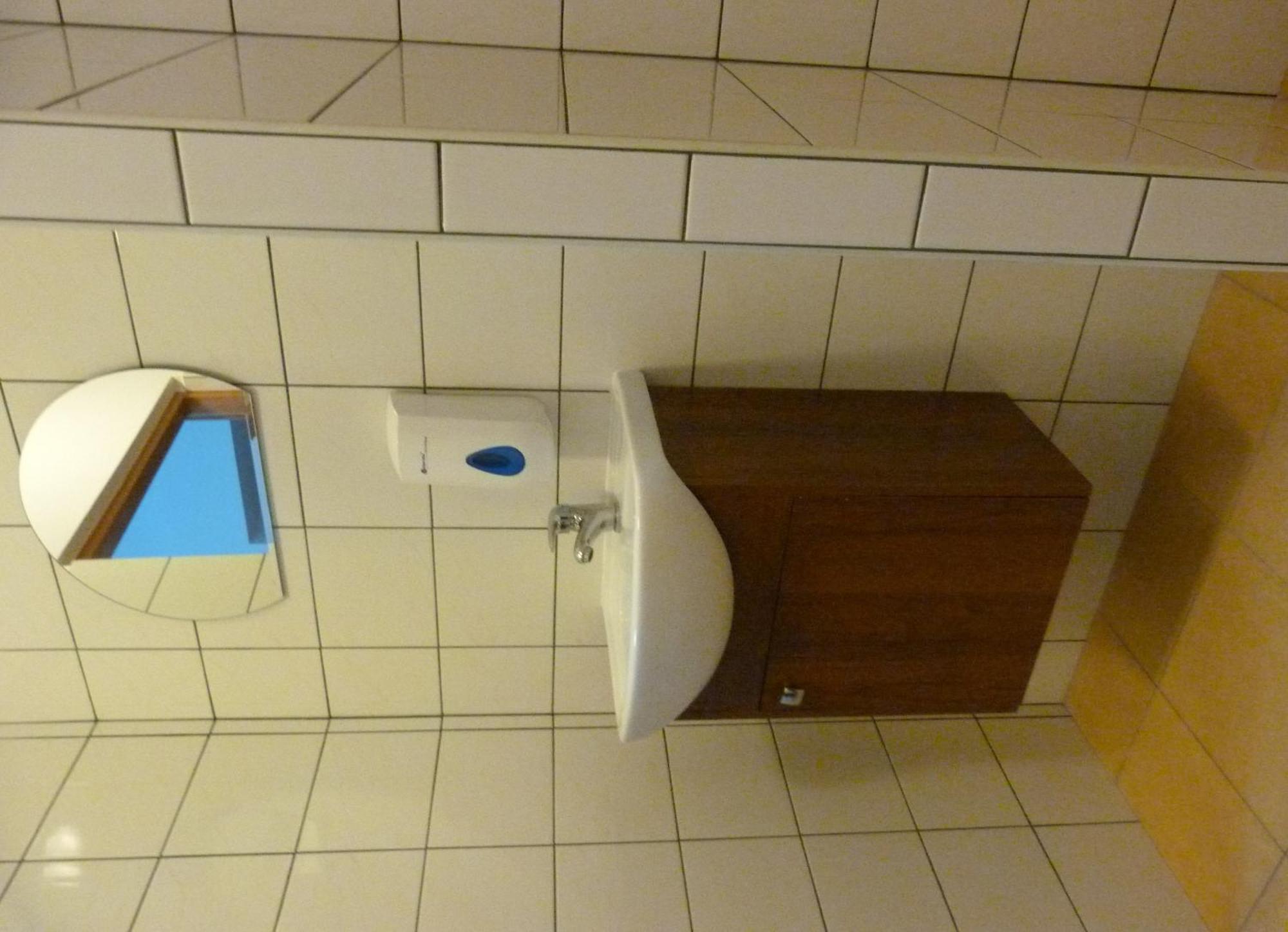 Jasna Hostelik Self Check-In Warszawa Eksteriør bilde